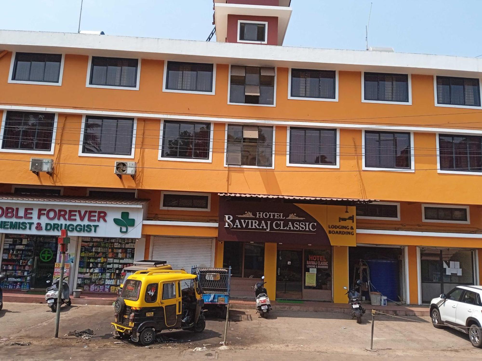 Hotel O Raviraj Classic Cana Esterno foto